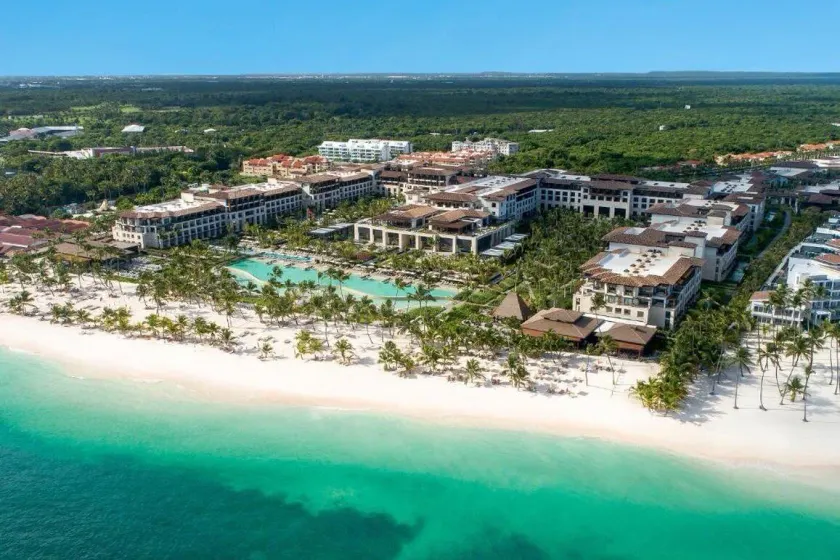 Lopesan Costa Bávaro Resort, Spa & Casino - Image 1