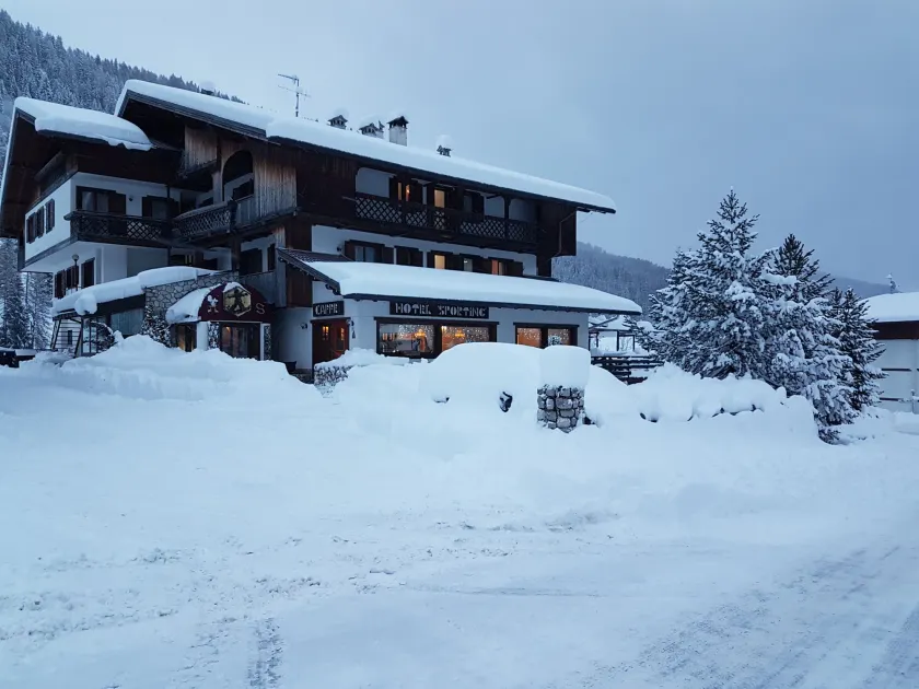 Hotel Sporting - Image 1