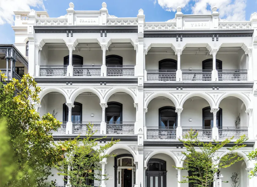 Hotel Challis Potts Point - Image 1