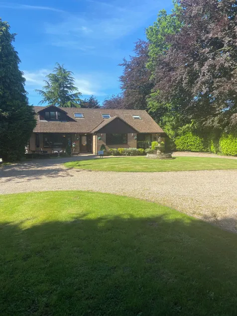 Barncroft Luxury Bed & Breakfast - Top Rated near Birmingham NEC & Airport - Image 1