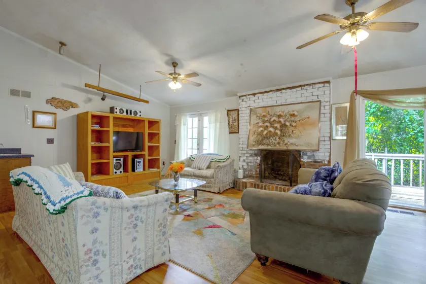 Atlanta Area Home w/ Yard: Great for Families! - Image 1