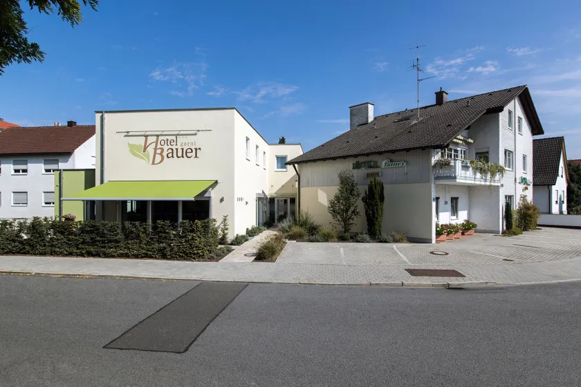 Hotel Bauer garni - Image 1