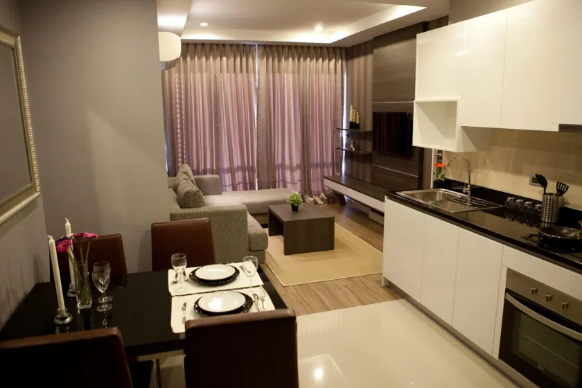 J Residence Thonglor 8 - Image 1