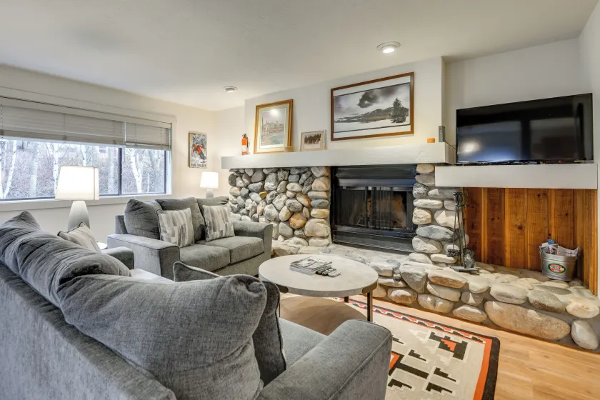 Walk to Sun Valley & Dtwn: Ketchum Condo - Image 1
