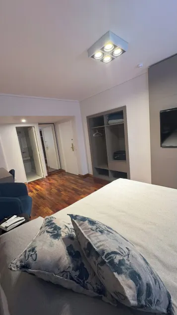 Tritone Hotel - Image 1