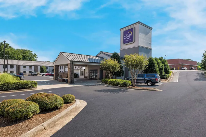 Sleep Inn Kernersville I-40 - Image 1