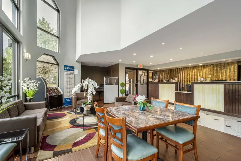 Best Western Statesville Inn - Image 1