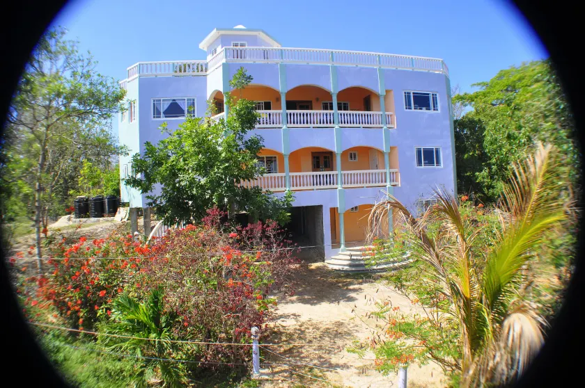 Jah Freedom Inn Negril - Image 1