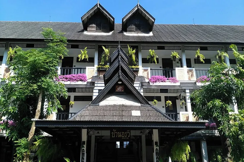 Baan Orawee Boutique Hotel - Image 1