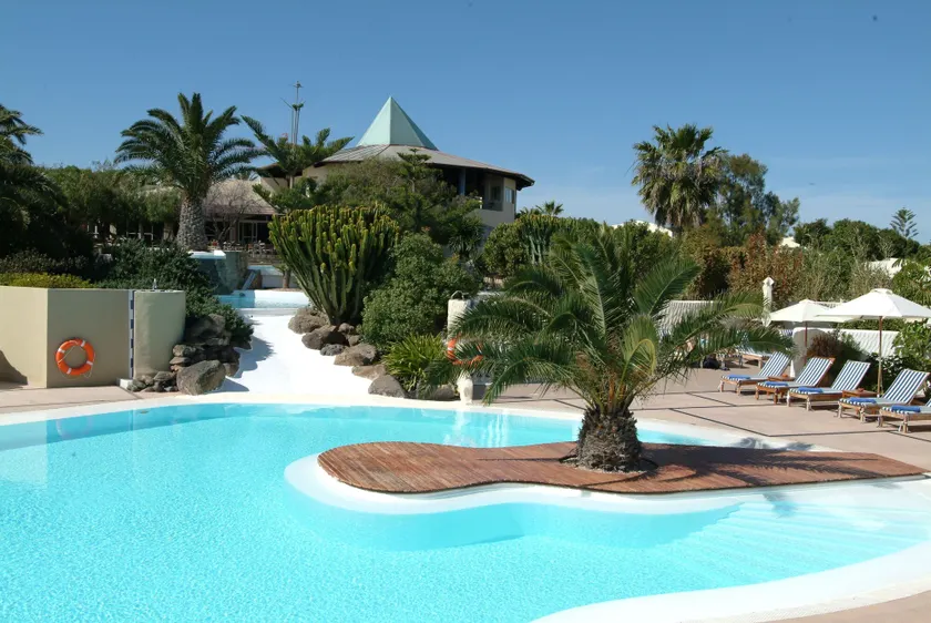 Hotel LIVVO Risco del Gato Suites - Image 1