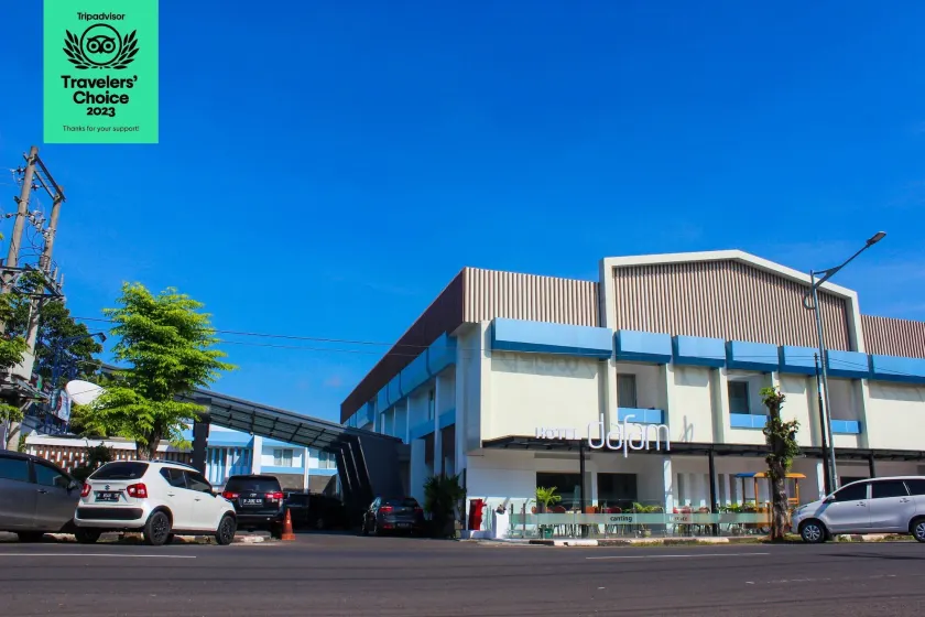 Dafam Hotel Cilacap - Image 1