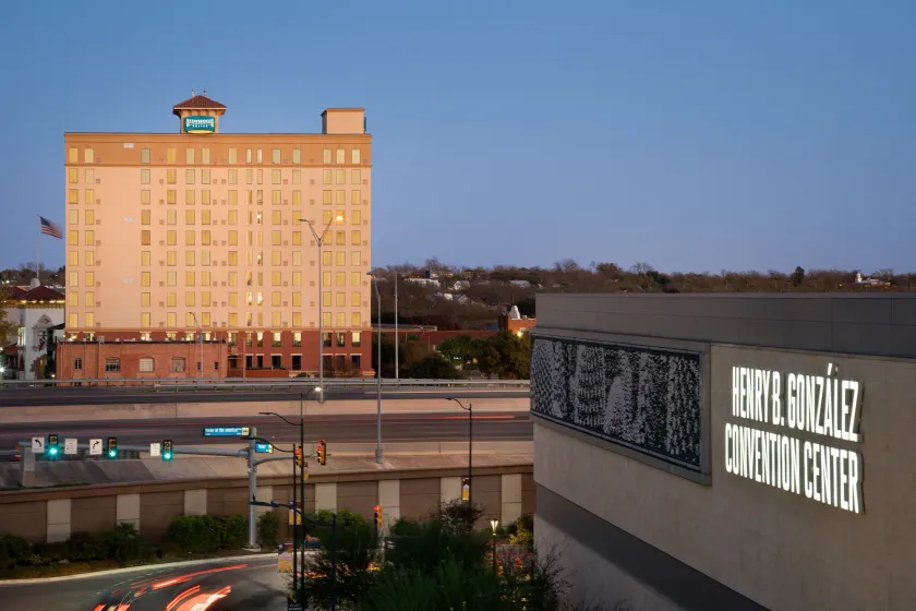 Staybridge Suites San Antonio Downtown Convention Center by IHG - Image 1