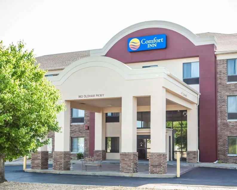 Comfort Inn Lees Summit - Hwy 50 & Hwy 291 - Image 1