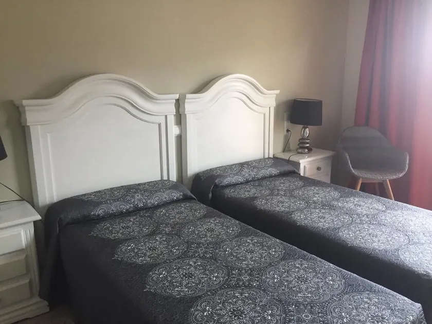 Hostal Comercio - Image 1