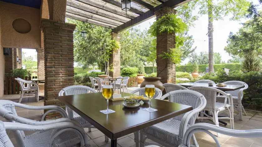 Hotel Fuente Las Piedras - Image 1