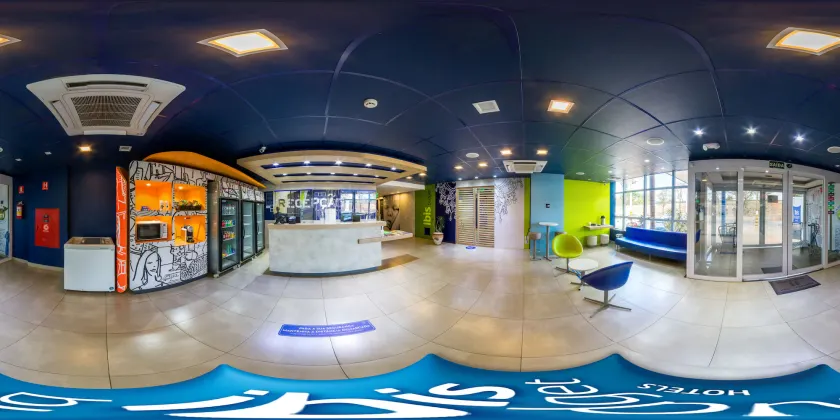 Ibis Budget Araraquara - Interior entrance