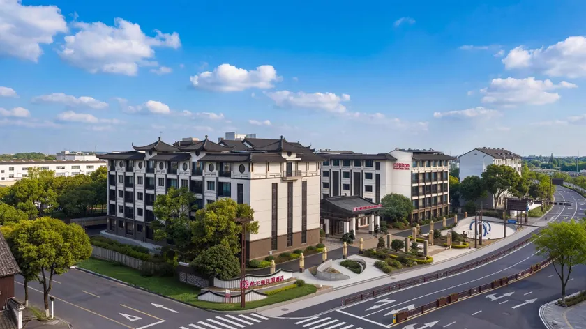 Hilton Garden Inn Tongxiang Wuzhen - Image 1