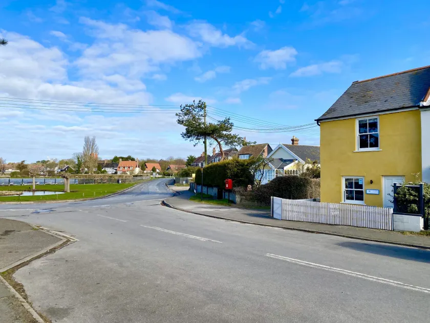 1 South Cottages - Image 1