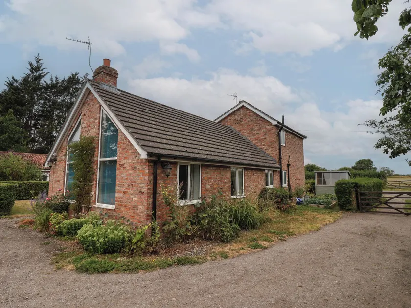 Lillieput Lodge - Image 1