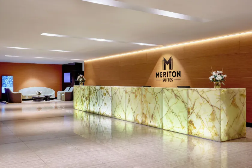 Meriton Suites Campbell Street, Sydney - Image 1