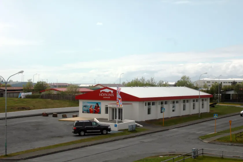 Höfn Inn Guesthouse - Image 1