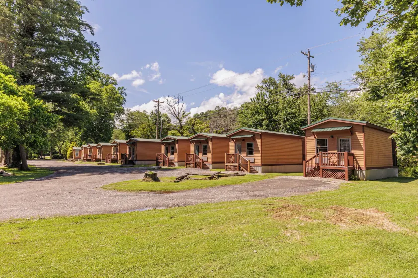 Qualla Cabins and Motel Cherokee near Casino - Image 1