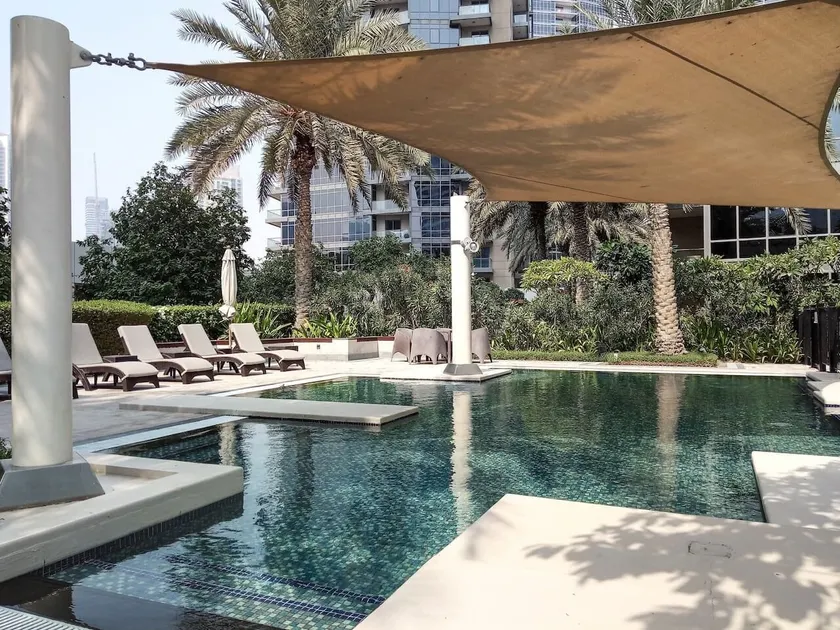 Light + Beautiful 1BR in Amazing Downtown Dubai! - Image 1