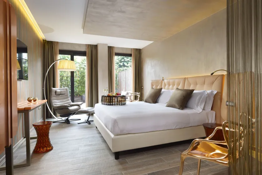 Milan Suite Hotel - Image 1