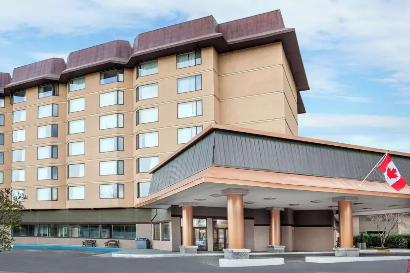 Baymont by Wyndham Red Deer - Image 1