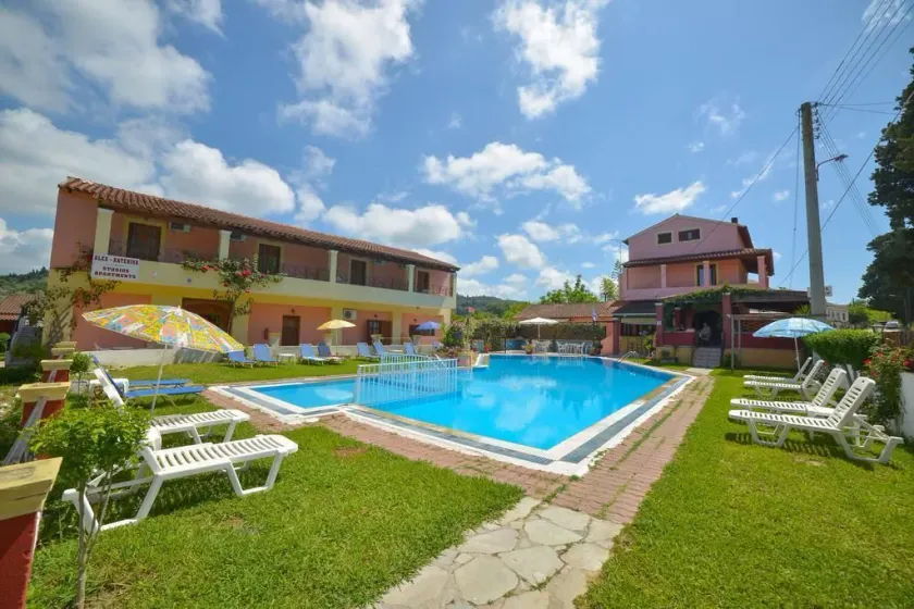 Alex Katerina Apartments - Image 1