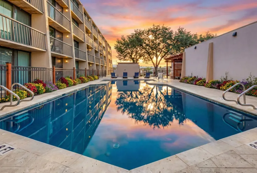 Ramada by Wyndham Austin South - Image 1