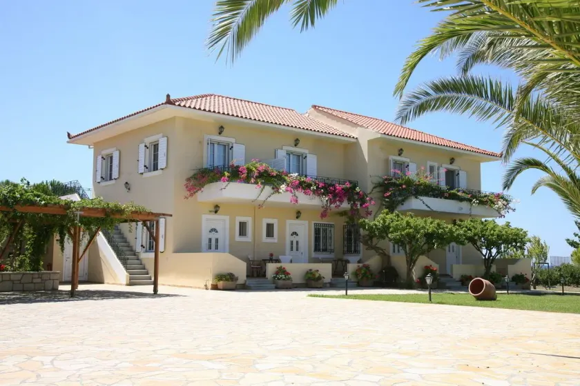 Villa Carina - Image 1