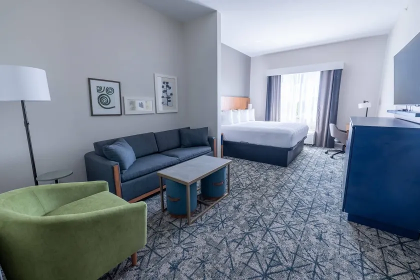 Country Inn & Suites by Radisson, St Petersburg - Clearwater, FL - Image 1
