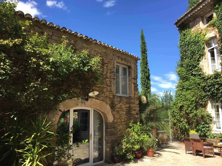 Les Aiguières en Provence - Image 1