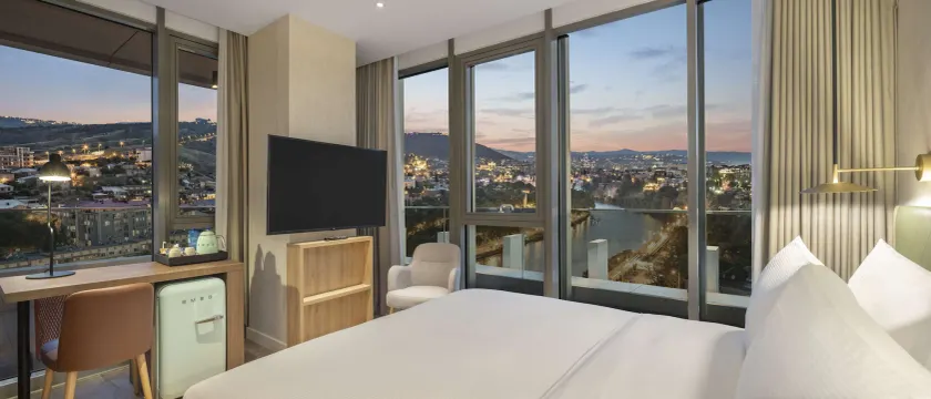 Hilton Garden Inn Tbilisi Riverview - Image 1