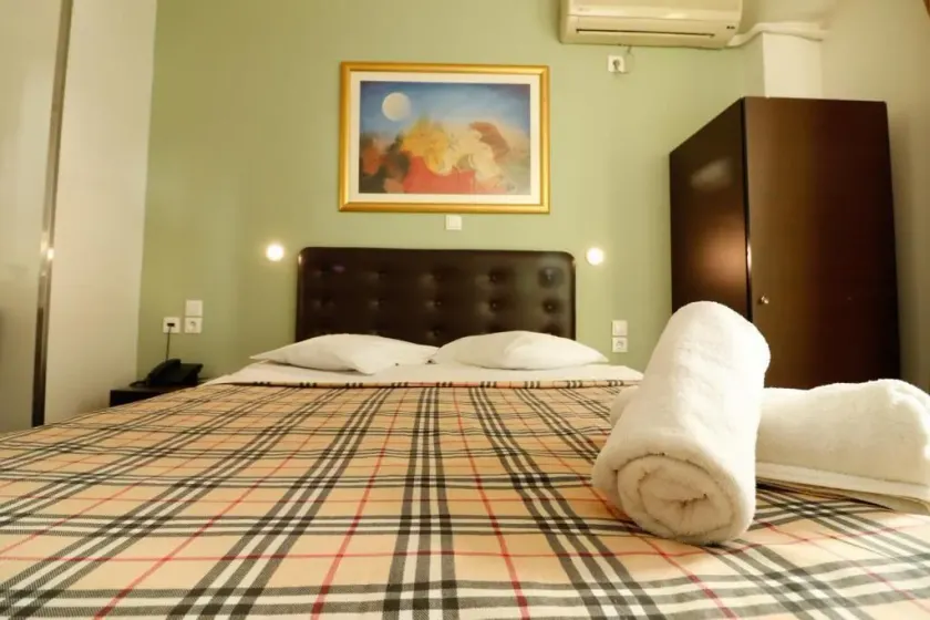 Athens Choice Hotel - Image 1