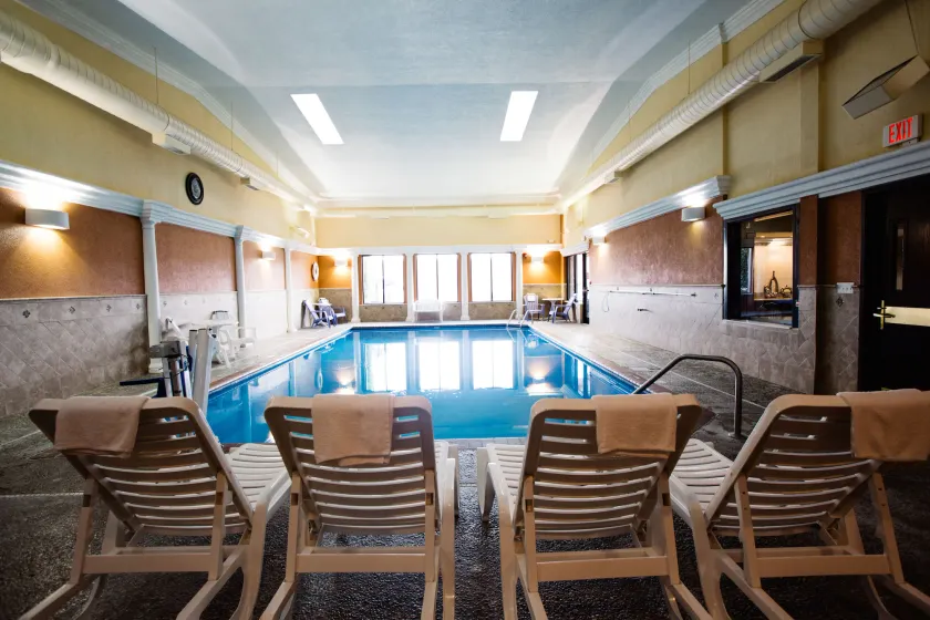 Days Inn by Wyndham Minot - Image 1