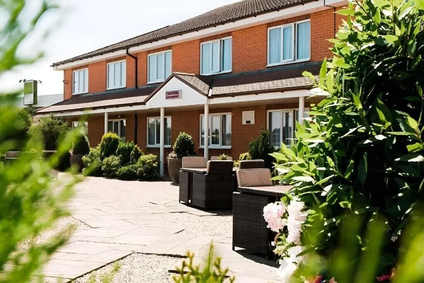 Supreme Inn Boston - Image 1