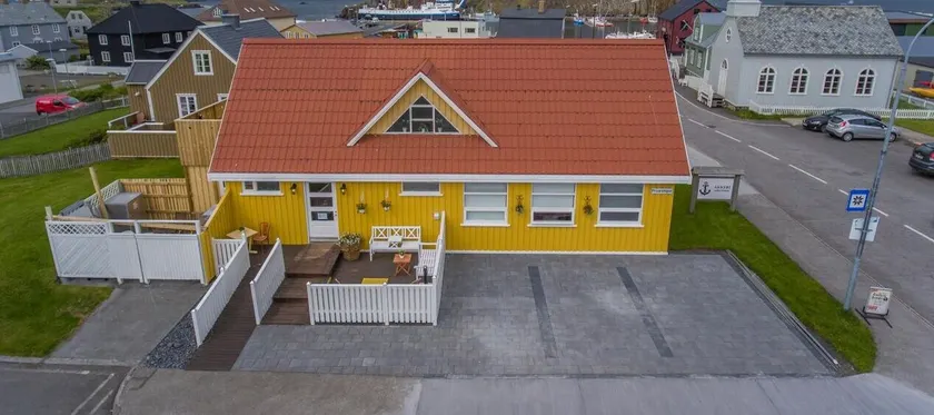 Akkeri Guesthouse - Image 1