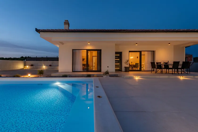 Holiday house Miki - Image 1