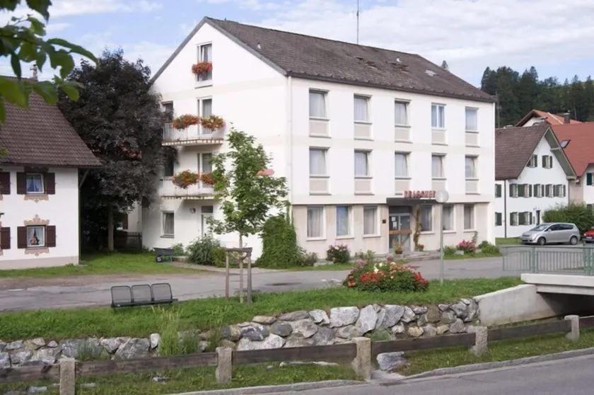 Gästehaus an der Peitnach-Hotel Zum Dragoner - Image 1