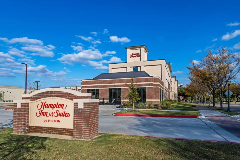 Hampton Inn & Suites Keller Town Center - Image 1