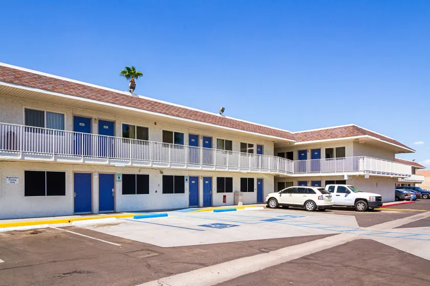 Motel 6 Mesa North - Image 1
