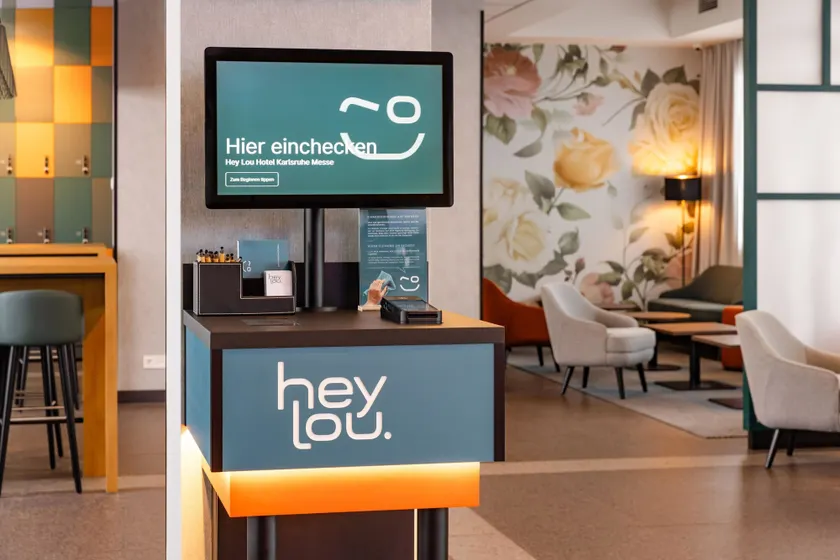 Hey Lou Hotel Karlsruhe Messe - Saguão