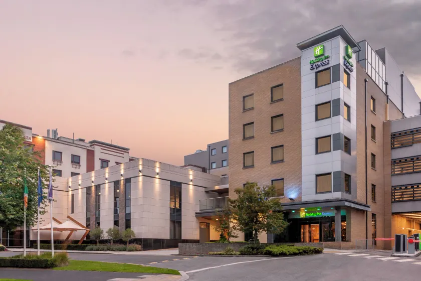 Holiday Inn Express Hotel Dublin Airport by IHG - Image 1