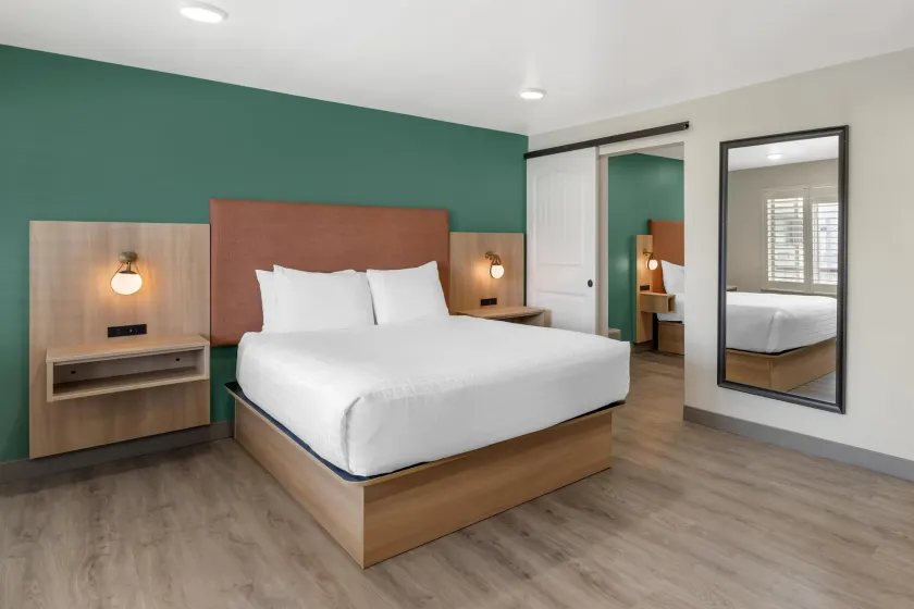 Best Western Plus Clocktower Inn - Image 1