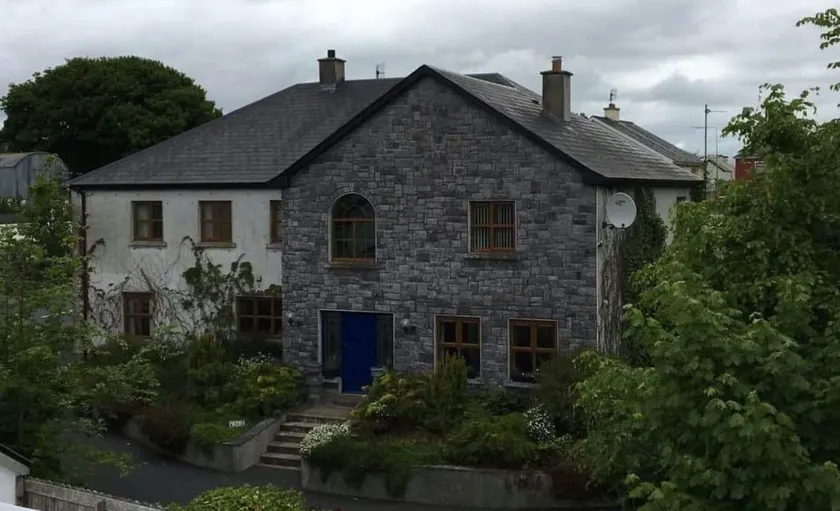 Church View House F56H977 - Image 1