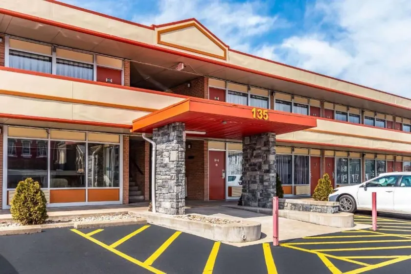 Zanesville Inn - Image 1