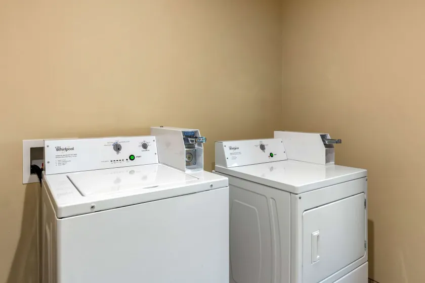 Comfort Suites Greensboro-High Point - Image 1