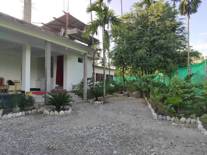 Homecation Manas River Rock Lodge - Image 1